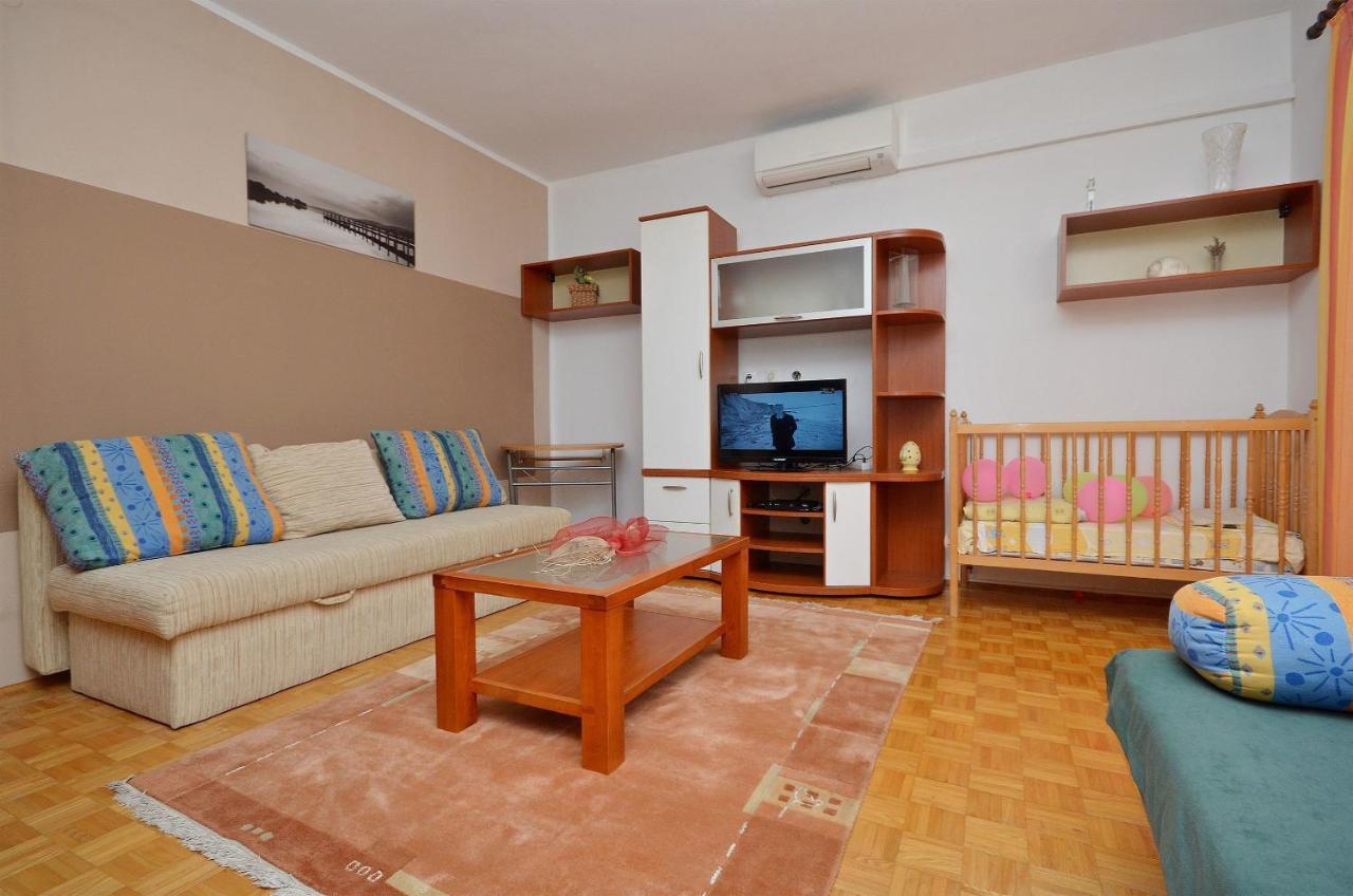 Apartment And Room Ivica Vodice Eksteriør billede