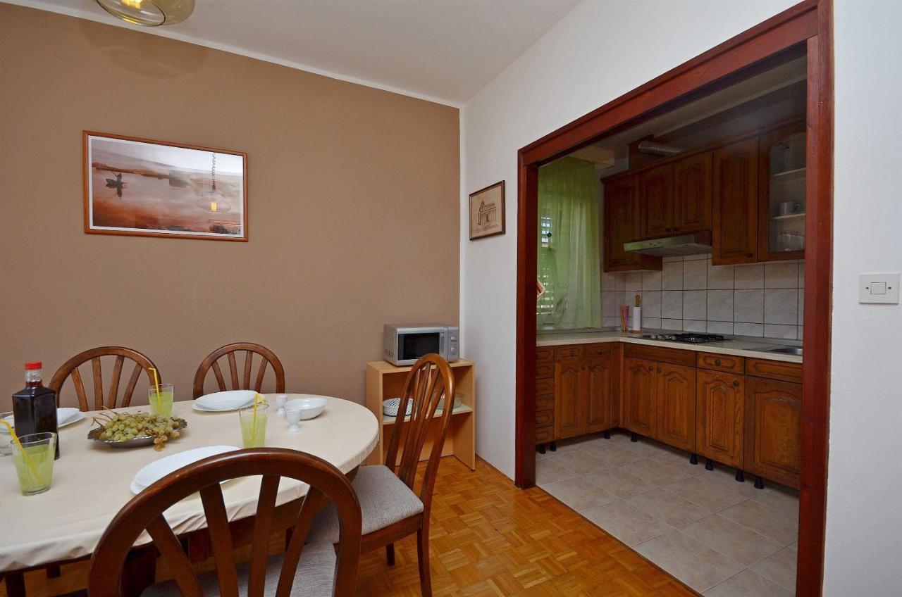 Apartment And Room Ivica Vodice Eksteriør billede