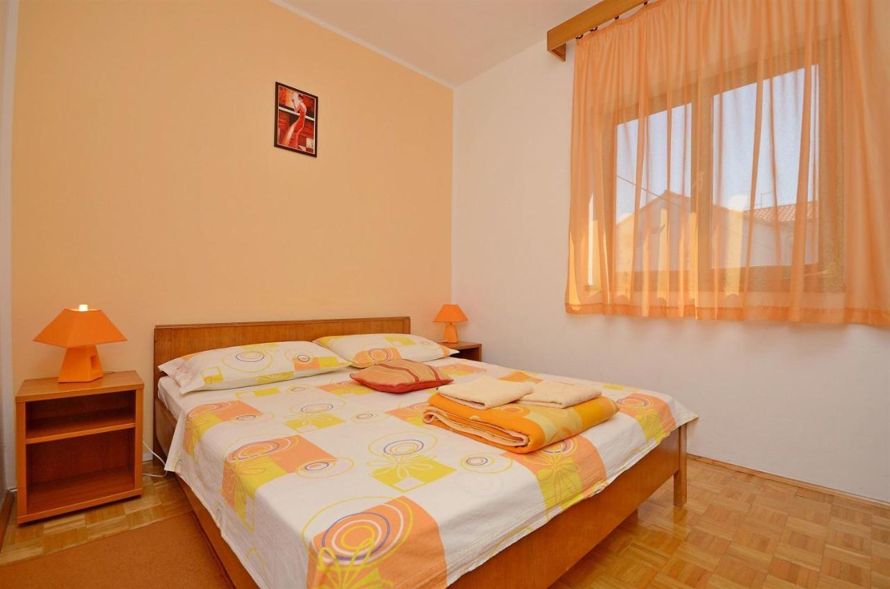 Apartment And Room Ivica Vodice Eksteriør billede